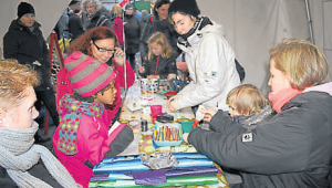 Im Wichtelzelt des Vereins „Eltern für Kinder“ wurde gemalt und gebastelt